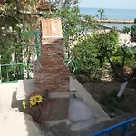 ваканционни къщи'на брега' On The Coast 招待所 瓦爾納