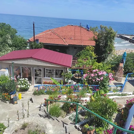 ваканционни къщи'на брега' On The Coast Warna