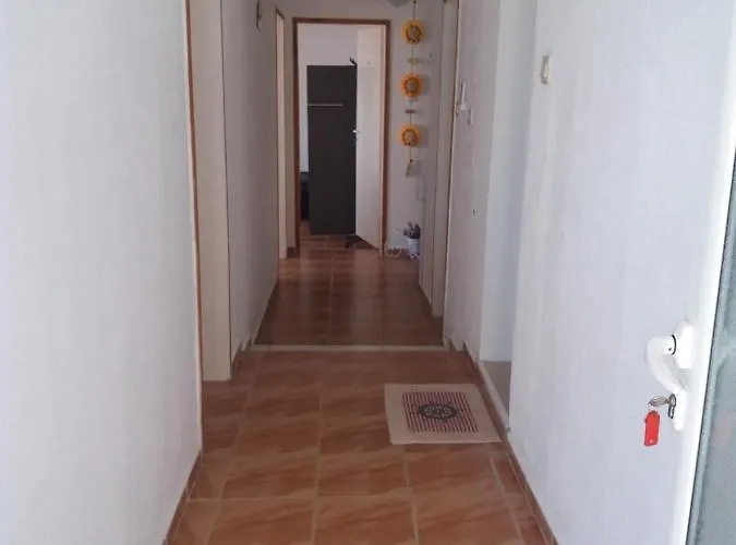 ваканционни къщи'на брега' On The Coast Guest house Varna