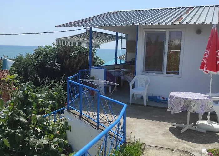 ваканционни къщи'на брега' On The Coast