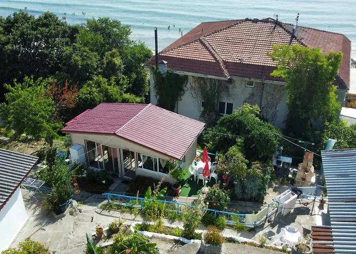 ваканционни къщи'на брега' On The Coast