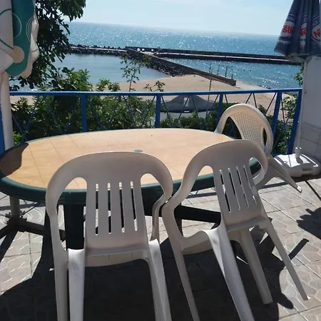 Maison d'hôtes ваканционни къщи'на брега' On The Coast