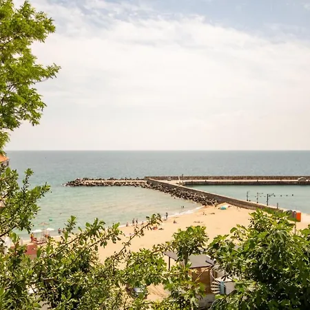 ваканционни къщи'на брега' On The Coast בית הארחה