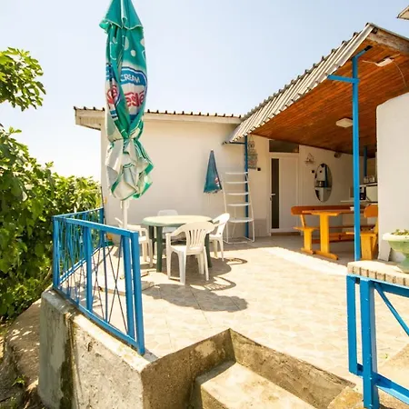 Guest house ваканционни къщи'на брега' On The Coast *