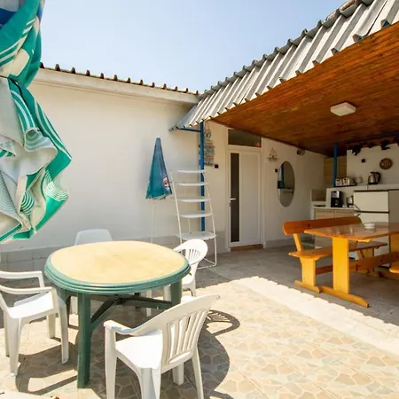 ваканционни къщи'на брега' On The Coast Guest house