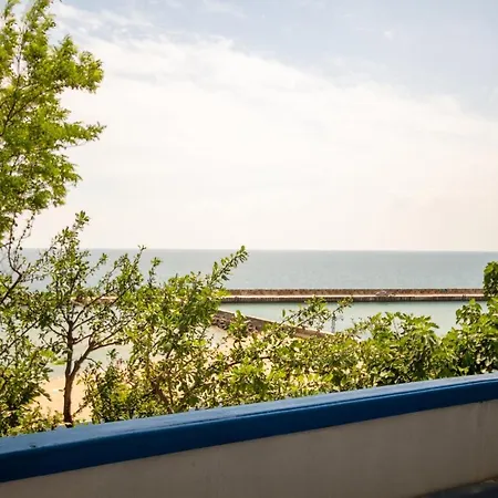 ваканционни къщи'на брега' On The Coast Maison d'hôtes