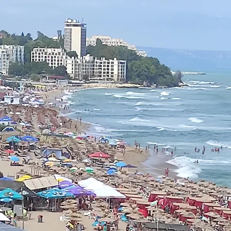 ваканционни къщи'на брега' On The Coast Гостьовий будинок Варна