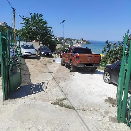 Гостьовий будинок ваканционни къщи'на брега' On The Coast Варна