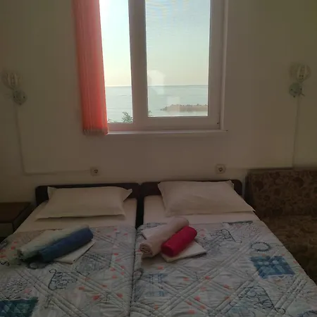 Guest house ваканционни къщи'на брега' On The Coast Varna