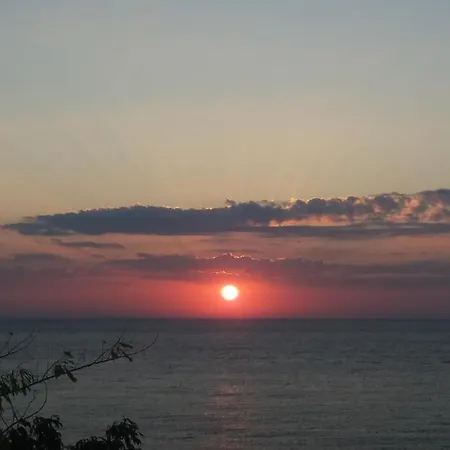 Guest house ваканционни къщи'на брега' On The Coast